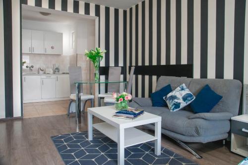 Sofia Central Hotel Apartments - image 7