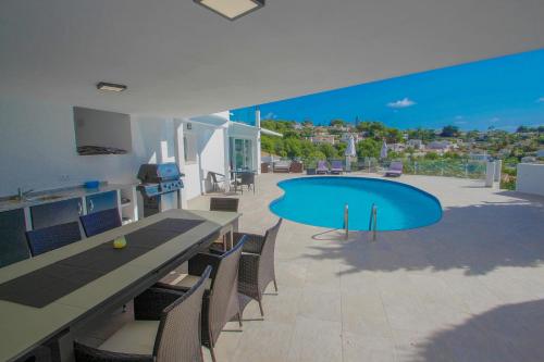 Gila - sea view villa with private pool in Benissa, Benissa (Foto 10)