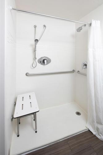 Signature Temecula Room Type - Queen Room - Disability Access/Non-Smoking
