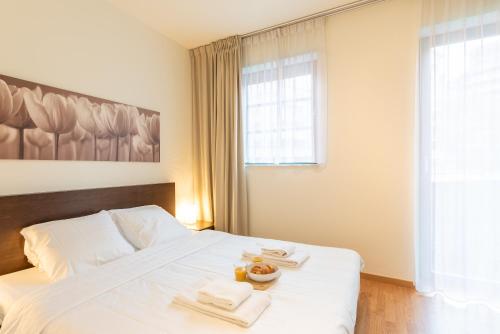 Brussels EU Parliament Terrace Residence - image 7