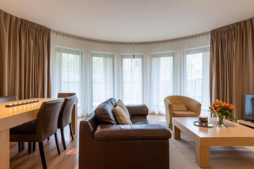 Brussels EU Parliament Terrace Residence - image 12