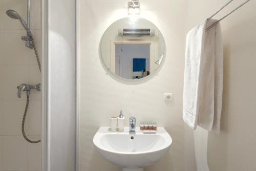 Brussels EU Parliament Terrace Residence - image 14