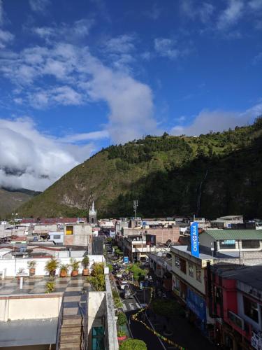 Erupcion Art Hotel & Hostel