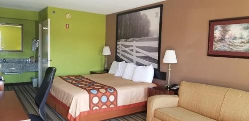 Super 8 by Wyndham Ruther Glen Kings Dominion Area - image 9