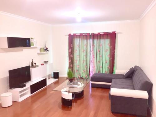  Apartment with 2 bedrooms in Gaula with wonderful sea view balcony and WiFi 2 km from the beach in Gaula
