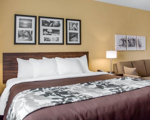 Sleep Inn & Suites Parkersburg in Parkersburg, USA