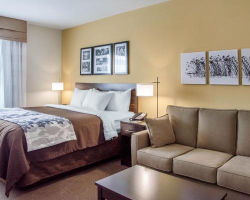 Sleep Inn & Suites Parkersburg in Parkersburg, USA