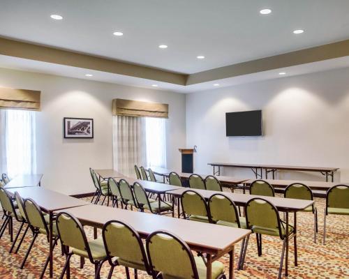 Sleep Inn & Suites Parkersburg - Mineral Wells - 회의실/연회장