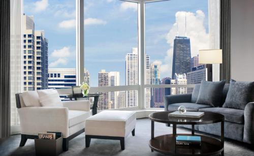 Trump International Hotel & Tower Chicago in Chicago, USA