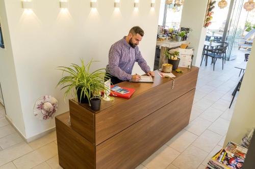 ردهة, Zante Flower Studios & Apartments in Alykanas