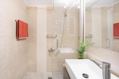 A short walk to Syntagma and Plaka - 100sqm 2 Bdrm Apt by Athenian Home - image 3