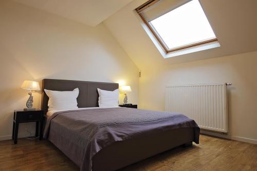 2 queen beds