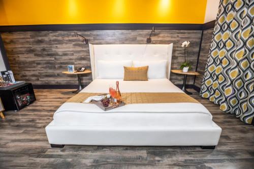 The Catalina Hotel & Beach Club