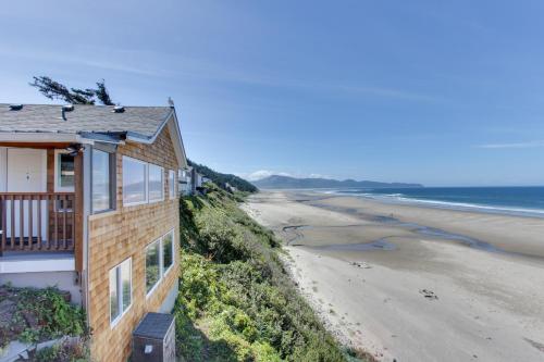 The Oceanside Inn - image 8