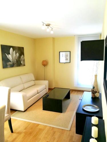  2 bedrooms appartement with terrace at Puerto de Vega 3 km away from the beach in Puerto de Vega