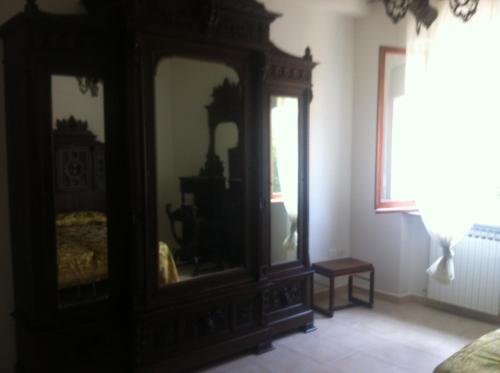 Double or Twin Room image 9