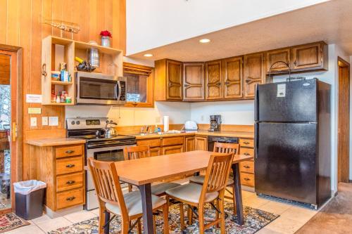 Kelly's Chalet - image 6