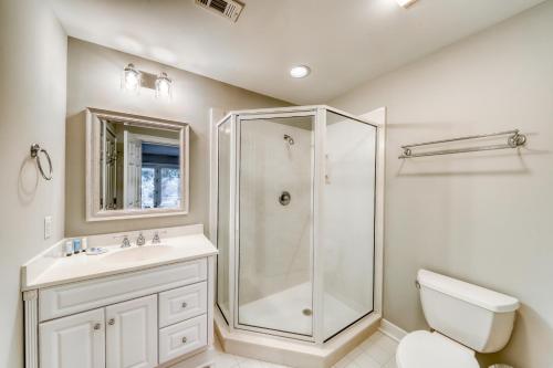 Sea Pines Sanctuary - image 9