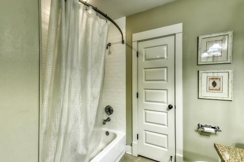 Redfish Village M2-424 - main image