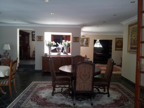 La Maison d'Hotes Guest House