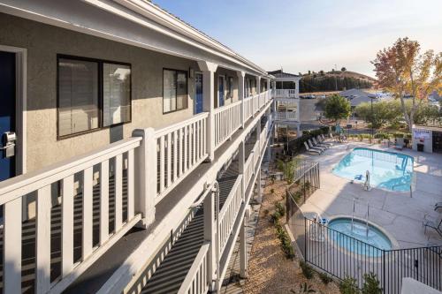 SureStay Hotel by Best Western Fairfield Napa Valley - image 11