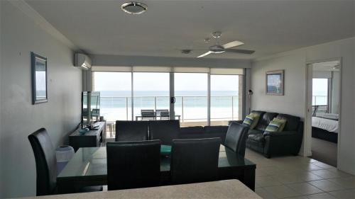 Pacific Surf Absolute Beachfront Apartments in Tugun