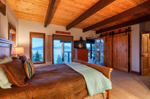 Sunrise Lake Cabin - image 6