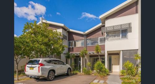 Magenta Shores 3 Bedroom Villa in Costa Central