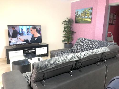 . Appartement charmant à Bras-Panon