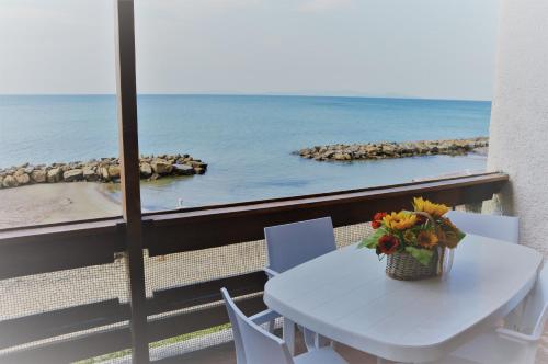 Вид, Baia Etrusca Resort in Ріоторто
