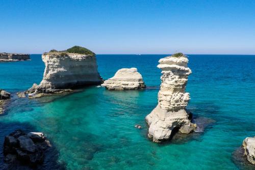 Villa piscina campo calcetto 6 camere Puglia m400 - image 12