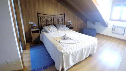  2 bedrooms appartement with furnished terrace and wifi at Llanes 3 km away from the beach in Llanes