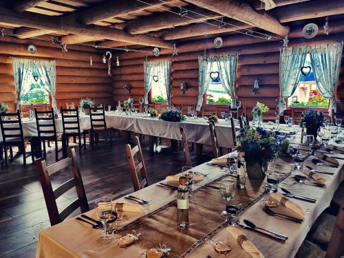 Koliba Pod Skalami in Súľov-Hradná
