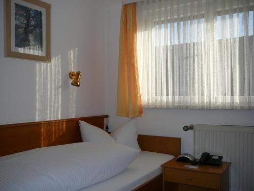 Hotel Garni Schmid - image 8