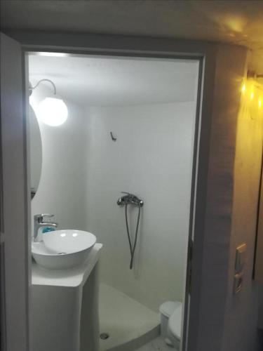  Mykonian Classy Cycladic Style Studios 5 mins to Ornos Beach! in Mykonos Stadt