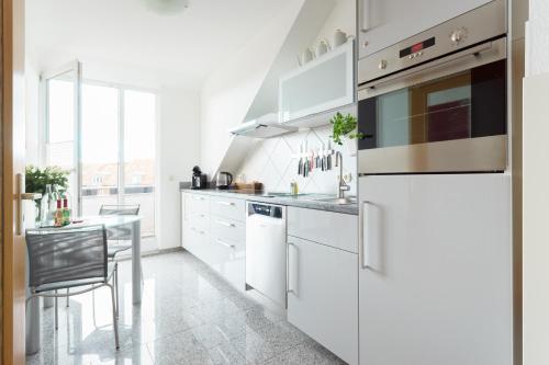 Wohnung mit Blick auf die Zitadelle Petersberg - 3 Zimmer Wohnung mit Blick auf die Zitadelle Petersberg - 3 Zimmer