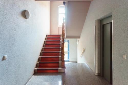 Wohnung mit Blick auf die Zitadelle Petersberg - 3 Zimmer Wohnung mit Blick auf die Zitadelle Petersberg - 3 Zimmer