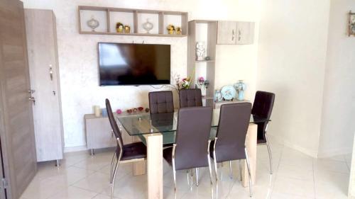 . 2 bedrooms appartement at Agadir 700 m away from the beach with city view terrace and wifi