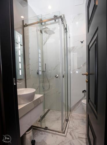 Double or twin room, city view