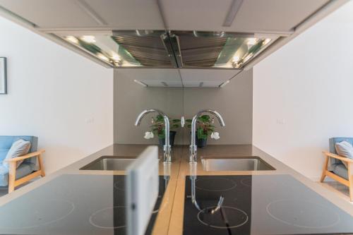 Your Private Harbour on Lake Como by RentAllComo - image 5