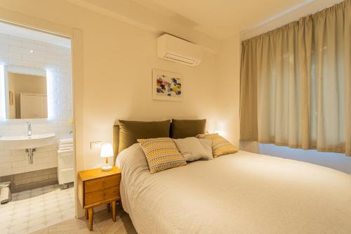 Your Private Harbour on Lake Como by RentAllComo - image 6