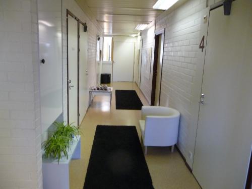 Entrance, Majatalo Villanen in Langelmaki