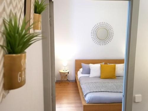 חדר שינה, Apartamentos Fucar in מדריד