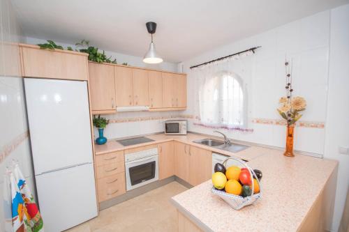 Cubo's Apartamento Torreoceano B - image 11