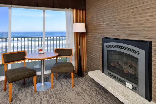 229406737 The Coho Oceanfront Lodge
