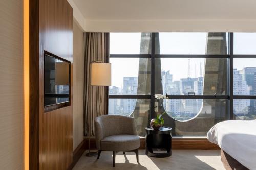 Suite, executive