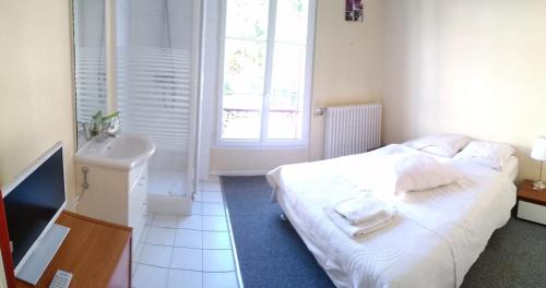le relais in Фонтене-трэсигни