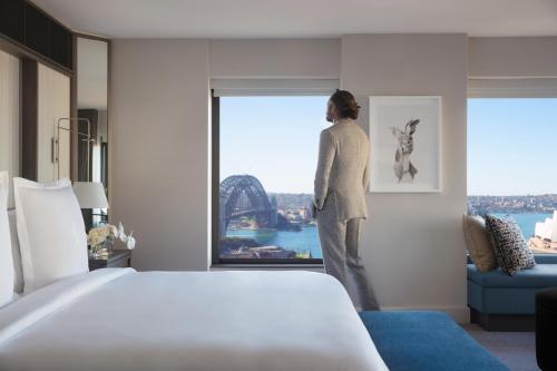 Four Seasons Hotel Sydney - main image