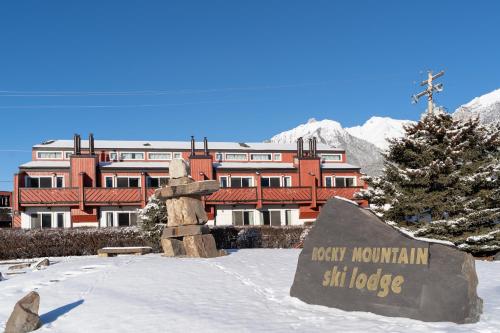 Rocky Mountain Ski Lodge