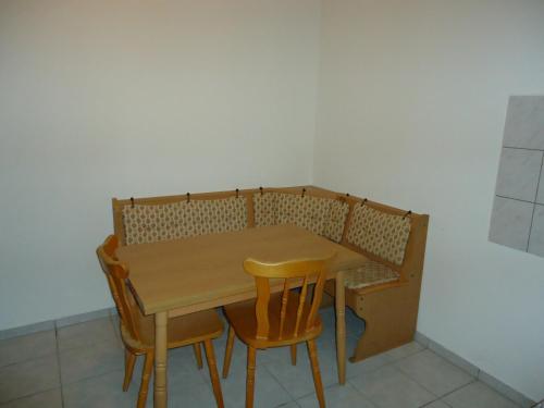 Pension an der Stadtmauer Apartments - image 2